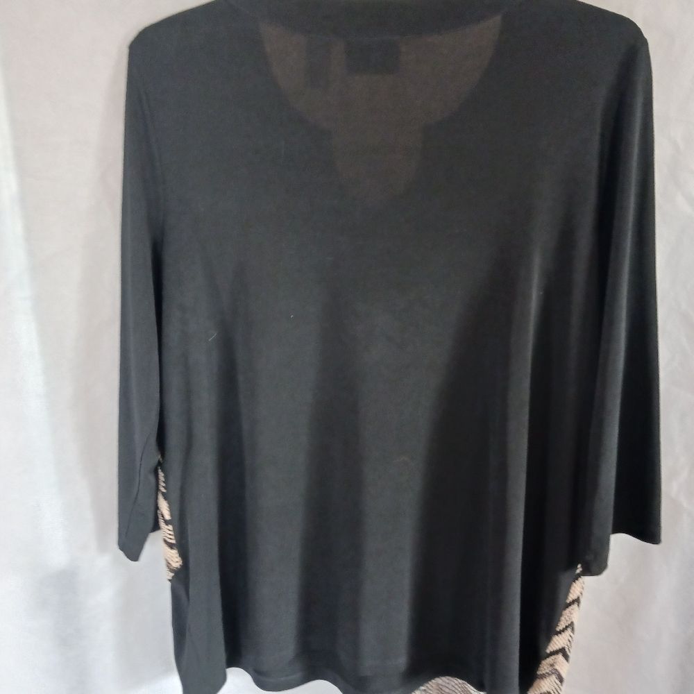 Shirt - Picture 2 of 3